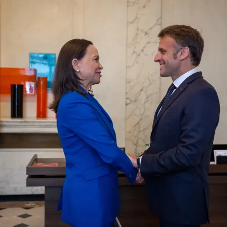 París, Macron y María Corina Machado: la señal que tensiona a Caracas