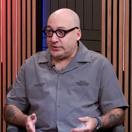 Marcelo Ruiz Díaz: “Soy mago primero” y el truco detrás de su presente viral