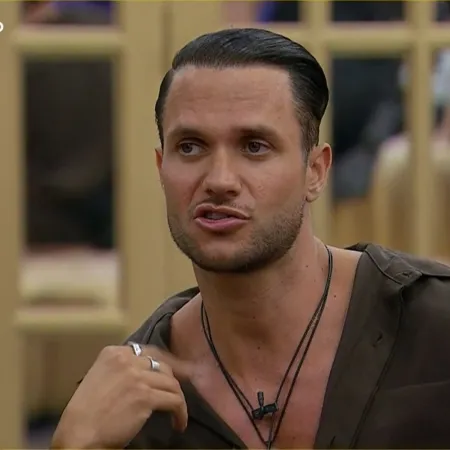 Fabio Agostini se alejó de Luana y ya se fijó en otras 2 chicas de Gran Hermano