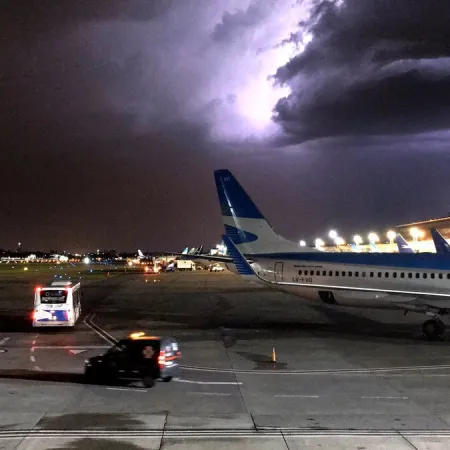 Paro en el SMN por 140 despidos: cuándo se pueden frenar todos los vuelos