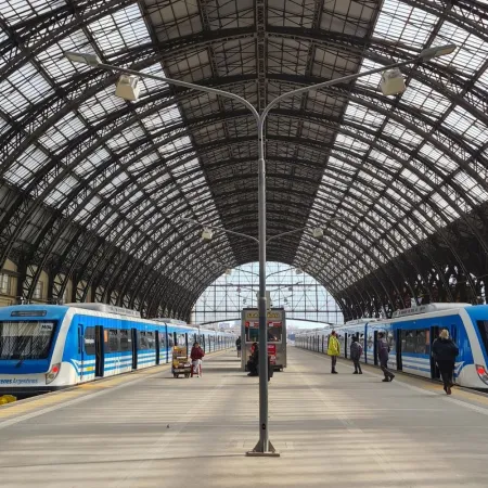 Sin límite de 5 km/h: ¿A qué velocidad entrarán los trenes en Retiro y Once?