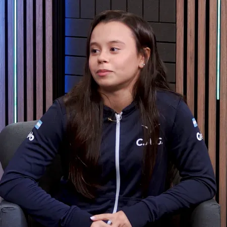 Constanza Galfrascoli: "Dar vueltas por el aire no me lo daba ningún deporte"