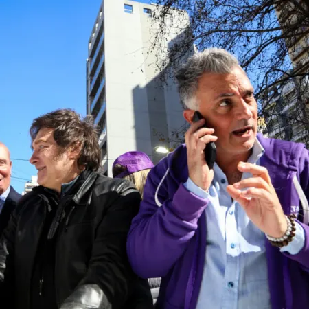 Imputan a 11 tuiteros por amenazas a Pareja, que sigue enfrentado con Gordo Dan