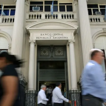 Dólar y tasas: el dato del BCRA que mira el FMI para liberar USD 1.000 millones