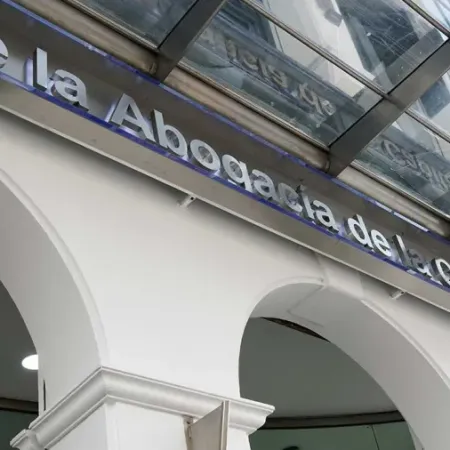 El Colegio Público de la Abogacía de la Capital Federal denunció "gravedad institucional" en La Rioja