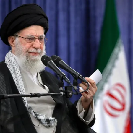 Jamenei: su cumpleaños llega sin actos ni homenajes en Irán
