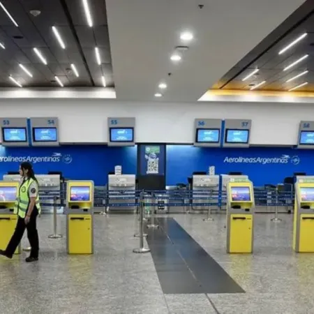 ATE llama a un paro que afectará vuelos por despidos en el Servicio Meteorológico Nacional