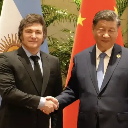 Embajadores de China y EE.UU. en Argentina chocan y escala la disputa por la influencia regional