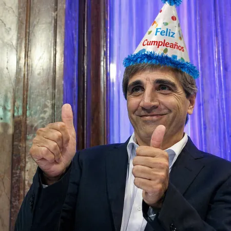 De Adorni al “Gordo Dan”: los saludos a Caputo por su cumpleaños