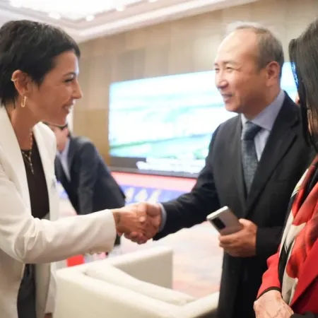 Mayra Mendoza elogió el modelo chino y lanzó críticas al Gobierno de Milei