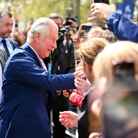 Carlos III viaja a EE.UU. en plena crisis con Trump por Irán