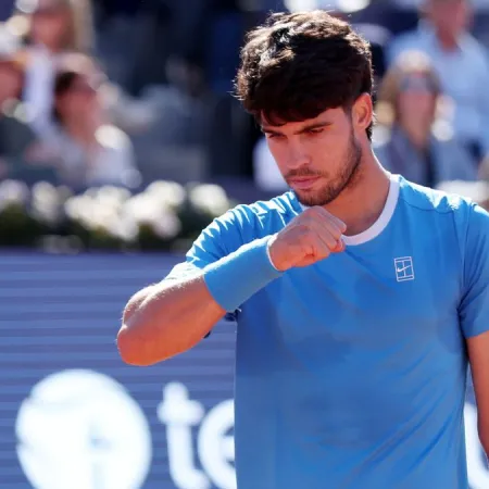 Carlos Alcaraz, baja en Roland Garros por lesión en la muñeca
