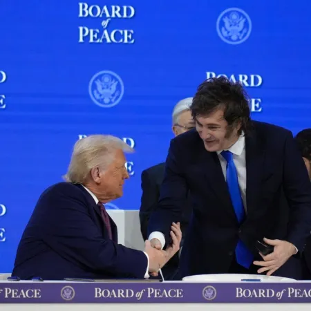 Ataque a Donald Trump: comunicado de Milei y fuerte reacción de Santiago Caputo