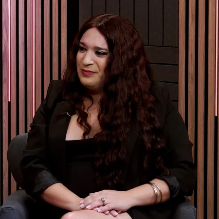 De la transición al escenario: Luz Soto y el arte que nació de su historia