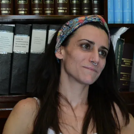 Un homenaje a nado en el Río de la Plata que busca reparar una herida histórica