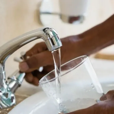 El Gobierno cambia el esquema del agua: cuánto pueden subir las tarifas de AySA