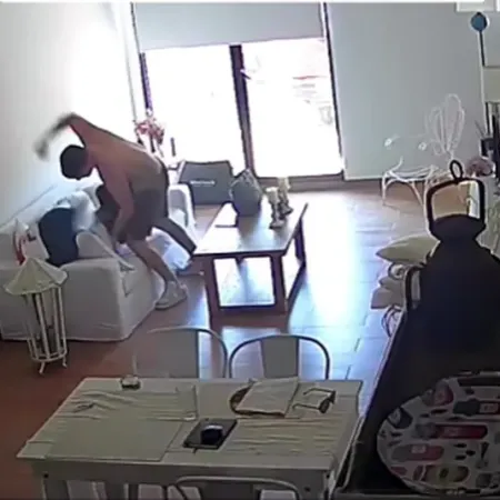 “Me cansé de que nadie me escuche”: una joven difundió los videos de las golpizas que le dio su ex