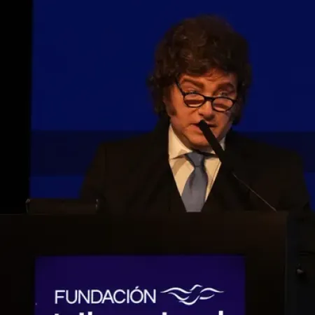 Milei apuntó contra la izquierda tras el ataque a Trump y subió el voltaje