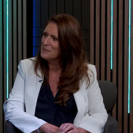 Alejandra Doretti: “Las pantallas capturan la atención y atentan contra el aprendizaje en chicos y adolescentes”