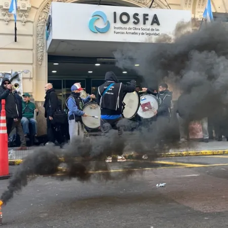 Adorni, IOSFA y $248.000 millones de deuda: qué dijo sobre privatizarla