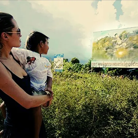 Angelina Jolie en Camboya: de minas a modelo de conservación