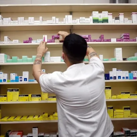 PAMI: por qué el gobierno le bajó el tono al gasto de los jubilados en remedios