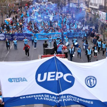 Semana de dos días en Córdoba: el cronograma escolar con el paro de UEPC
