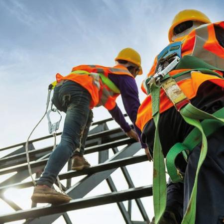 Golpe y contraataque: el futuro del FAL, paros y despidos de la reforma laboral