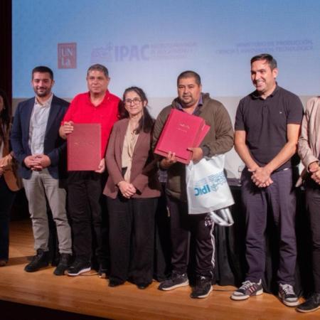 El IPAC lanzó en Lanús una clínica para regularizar cooperativas