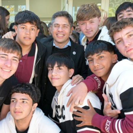 Kicillof viaja a Madrid y Barcelona con una jugada que mira la Casa Rosada