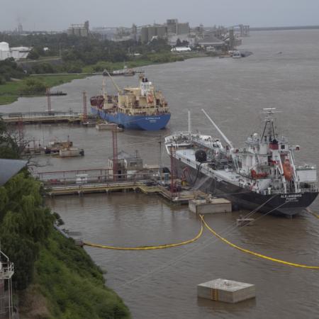 Exportadores advierten por puertos paralizados en Buenos Aires y pérdidas millonarias