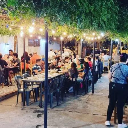 Rosario: comieron, no pagaron, fueron escrachados y se arrepintieron