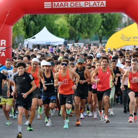 Más de dos mil personas en la correcaminata “Movete por tu Salud”