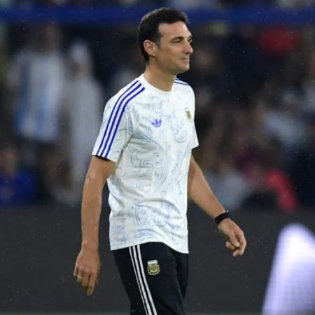 Scaloni aparece en la lista del Real Madrid para reemplazar a Arbeloa