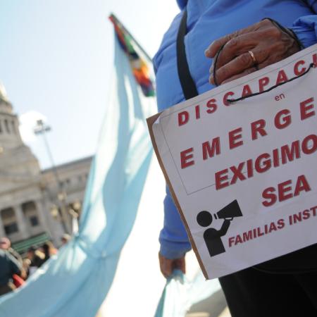 Discapacidad: el reclamo a Caputo que puede definir el financiamiento