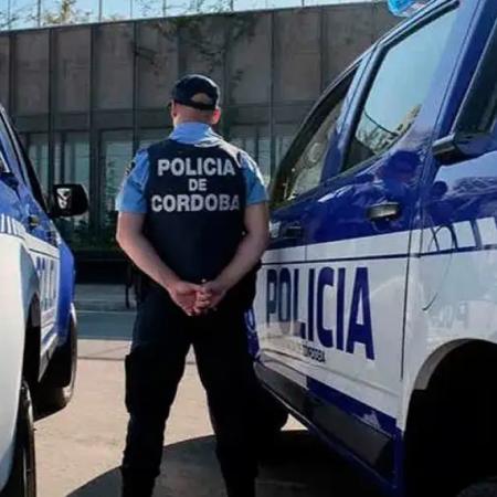 Una mujer limpiaba el hall de un edificio y terminó apuñalada: ¿qué se sabe del ataque?