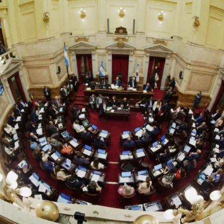 El Gobierno envió al Senado reformas clave y busca reactivar el Congreso