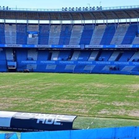Racing cambia el mantenimiento del Cilindro ante las críticas por el césped
