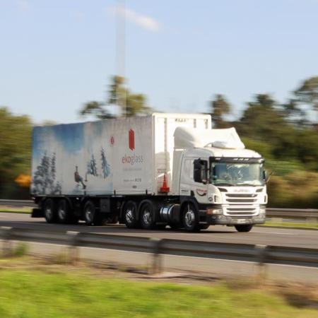 En marzo, el transporte de cargas sufrió la mayor suba en 26 meses