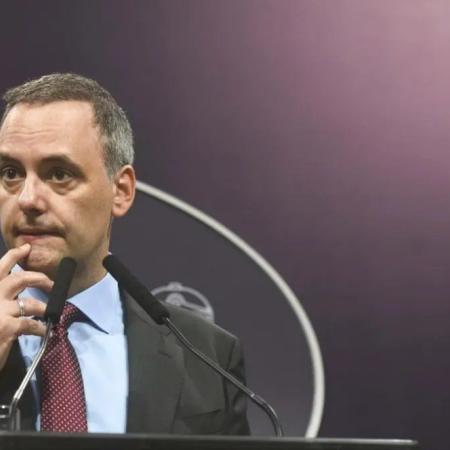 Adorni movió una ficha fuerte en Comodoro Py: quién es su nuevo abogado