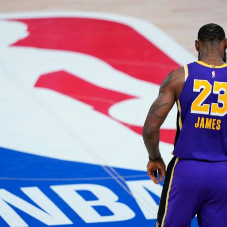 LeBron James hizo historia en la NBA y dejó atrás a Kareem Abdul-Jabbar