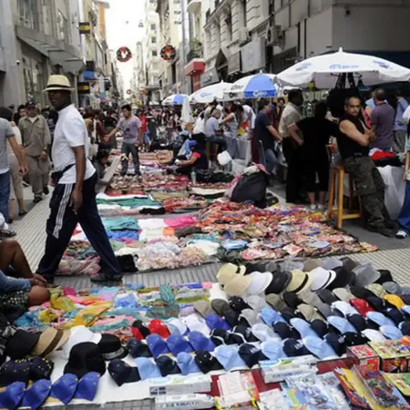 Fuerte salto de la venta ilegal callejera en CABA: 23,9% más en un año