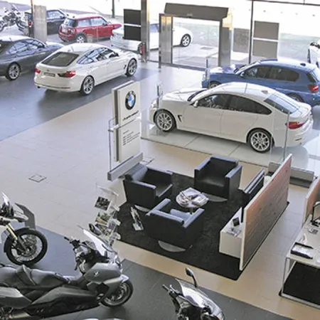Patentamientos de vehículos en abril: más motos pero menos autos