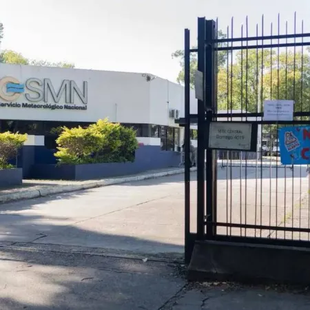 ¿El campo a ciegas? El SMN dejó de levantar datos nocturnos en 29 estaciones