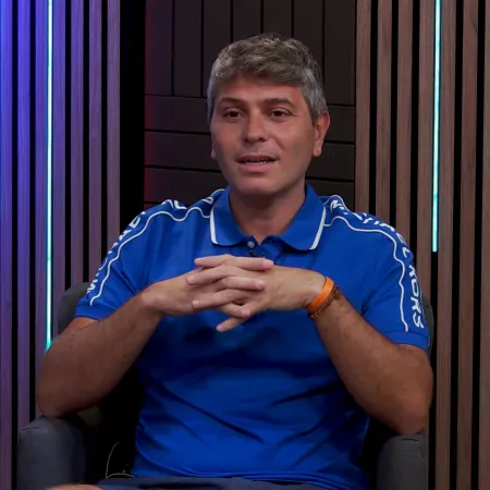Manu Colombo revela cómo soltar mandatos y decidir una vida más propia