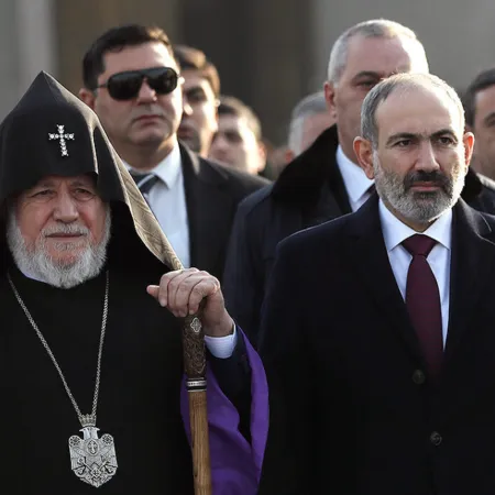 La guerra política entre el gobierno armenio y la Iglesia redefine las elecciones
