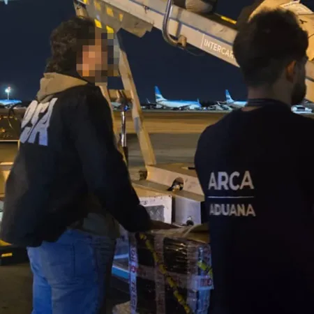 El “sello del escorpión”: cocaína en Ezeiza, entregas vigiladas y una compleja trama que llegó hasta París