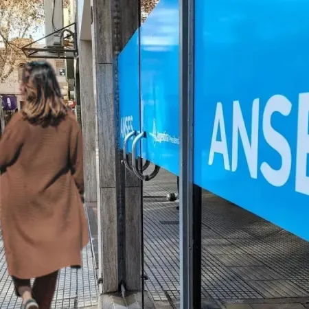 ANSES comienza a pagar hoy: ¿quiénes cobran jubilación, pensión y asignación?