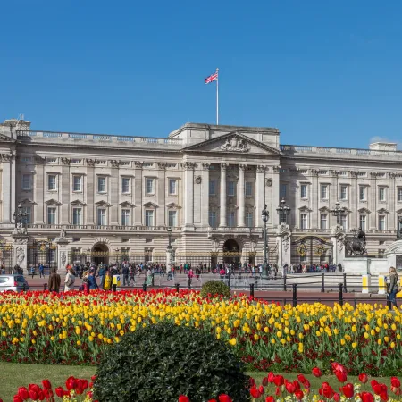 Buckingham Palace, Clarence House y Castillo de Windsor: así se mueve hoy la Corona