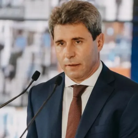 Uñac desafía a Kicillof y vuelve a encender la pelea por el liderazgo peronista
